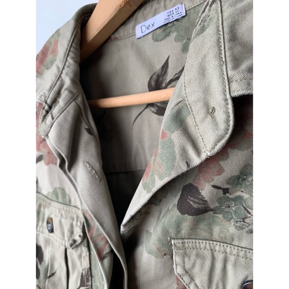 COPY - XS, DEX, sage and floral utility jacket - Picture 7 of 16